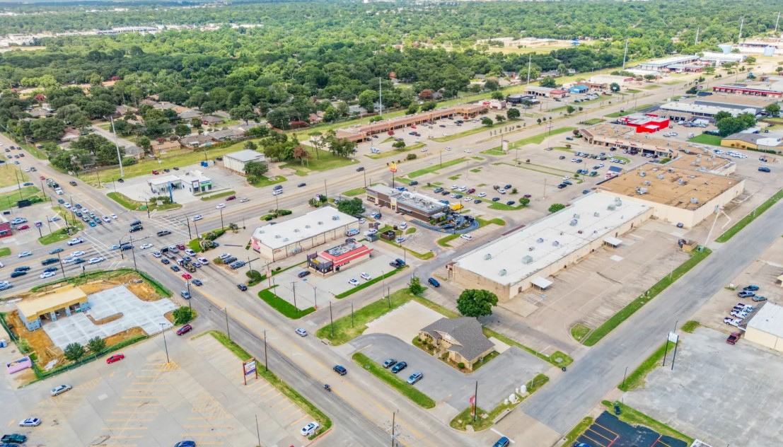 Exceptional Commercial Property in Pantego